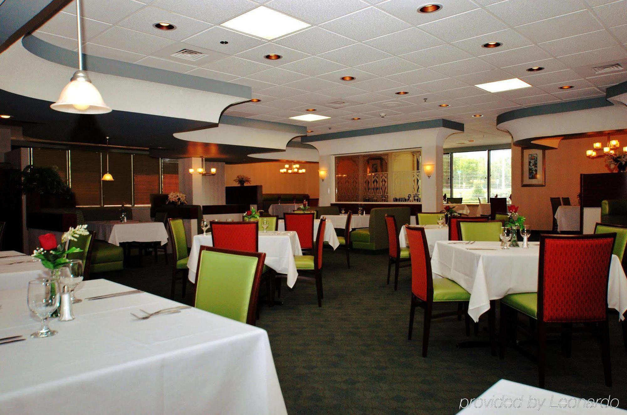Doubletree By Hilton Fayetteville Eksteriør billede